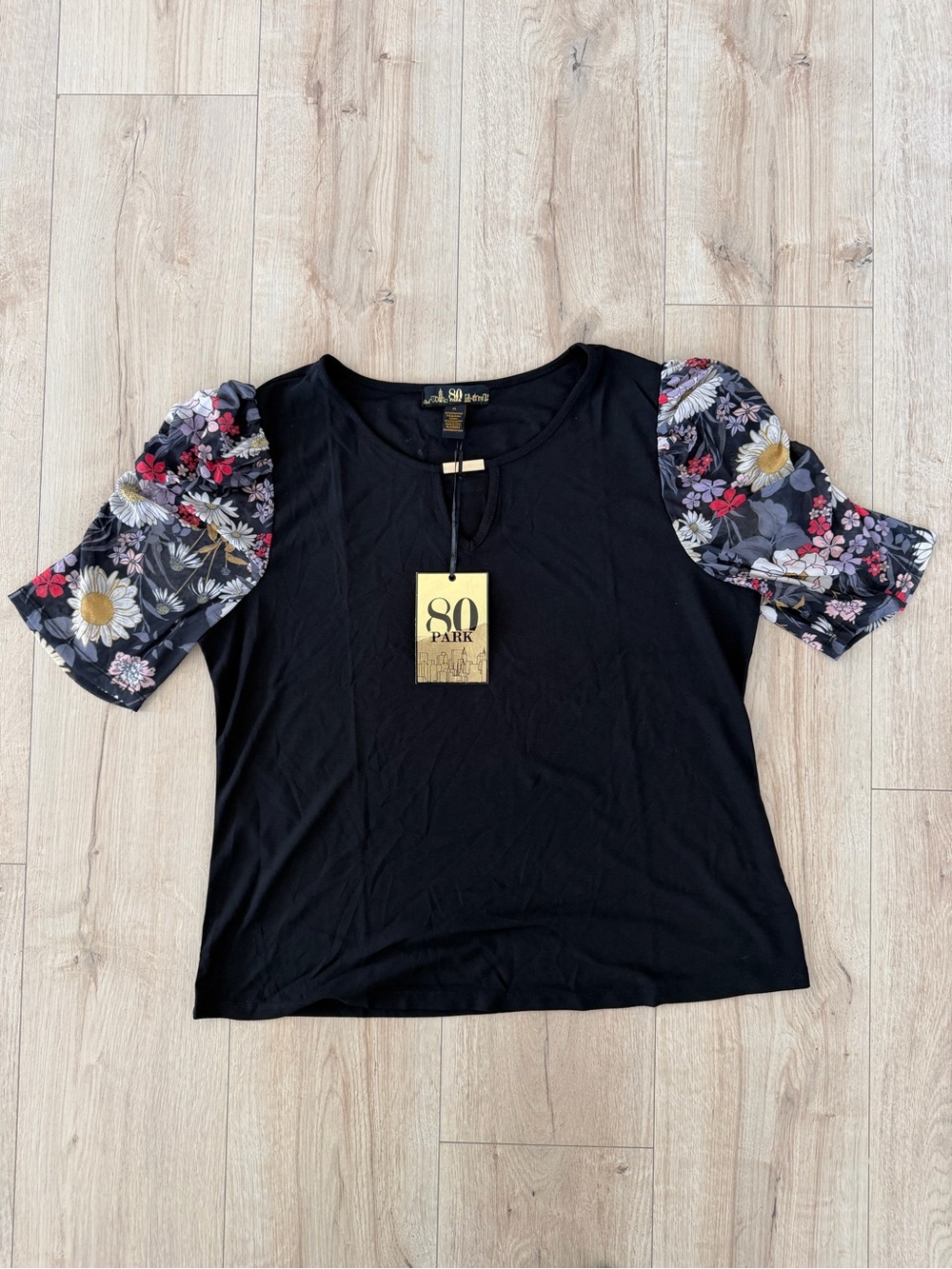 80 Park Women's Top with Floral Puff Sleeves